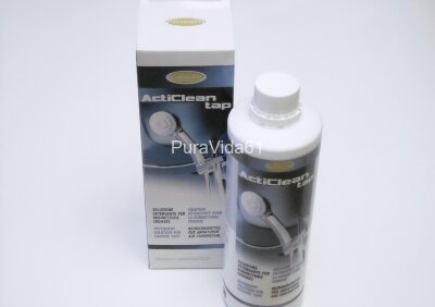 Jacuzzi ActiClean Тap. Очиститель хромированных поверхностей Jacuzzi. Описание:
JACUZZI ActiClean Тap, Артикул: 223101020., 500мл 
Концентрированный очиститель для хромированных поверхностей гидромассажных ванн джакуззи, душевых кабин, керамики и смесителей. 
Cильно концентрированное жидкое средство, идеально подходящее для удаления трудносмываемой накипи и ржавых пятен. 
Особенно эффективно находит применение для чистки керамических и акриловых сантехнических изделий, раковин и моек из нержавеющей стали, хромированных или лакированных кранов и смесителей. Безопасен для акриловых поверхностей сантехники. Обладает антистатическим действием, облегчающим дальнейший уход за сантехникой, душевой кабиной или гидромассажной ванной Джакузи. 
Объем: 500 мл. 
Страна производства: Италия. 

 Инструкция: 
ActiClean Тap. 
Моющий раствор для хромированных поверхностей, кранов, смесителей и фурнитуры. 
“ActiClean Tap” – концентрированное жидкое средство, идеально подходящее для удаления трудносмываемой накипи, пятен водного камня, отложений солей или ржавых пятен. Находит применение для чистки керамических и акриловых сантехнических изделий, раковин и моек из нержавеющей стали, хромированных или лакированных кранов и смесителей. Идеально подходит для чистки форсунок гидромассажных ванн Джакузи. 
Способ применения: Продукт полностью готов к использованию; рекомендуется разбавить на 30% водой. Нанесите при помощи салфетки несколько капель средства на обрабатываемую поверхность, оставьте на несколько мгновений (не более одной минуты!), затем обильно смойте водой без протирки. При использовании на арматуре допускается применение исключительно на хромированных или лакированных поверхностях. 
 Состав: основа – ингибированные минеральные кислоты; средство содержит фосфорную кислоту (концентрация менее 25%), неионогенные анионные ПАВ; вода до достаточности 
 Способность к биологическому разложению выше 90%; 
 Меры предосторожности: Хранить в не доступном для детей месте! 
Избегать попадания в глаза и на кожу (опасность раздражения). При попадании в глаза немедленно промыть их обильным количеством воды и обратиться к врачу. Не употреблять во внутрь! В случае попадания внутрь не вызывать рвоту, немедленно обратиться к врачу. Средство раздражает глаза. Рекомендуется работать со средством в перчатках. Не смешивать с другими чистящими средствами. Средство нельзя применять для чистки серебра, мрамора, естественного камня, на горячих поверхностях, позолоченных и латунированных изделиях. 
